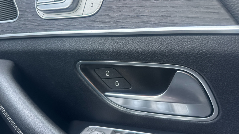 Mercedes-Benz GLE 300d 4Matic AMG Line 5dr 9G-Tronic Diesel Estate